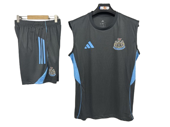 Conjunto de Entrenamiento Newcastle United 2025/26