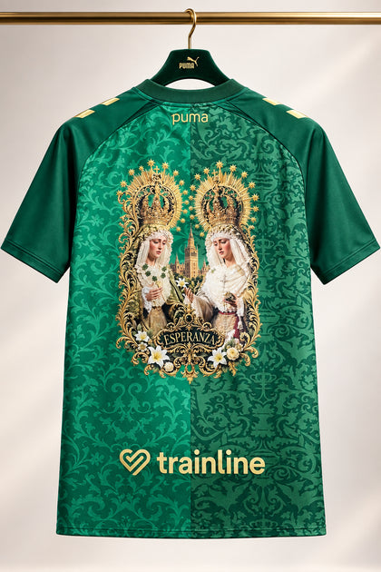 Camiseta con estampado de la Virgen de Triana y la Macarena