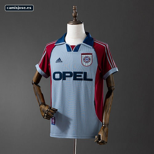 Bayern Munich 1998/99 visitante retro