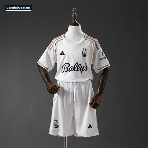Nottingham Forest 25/26 Camiseta visitante infantil Talla: 16-28