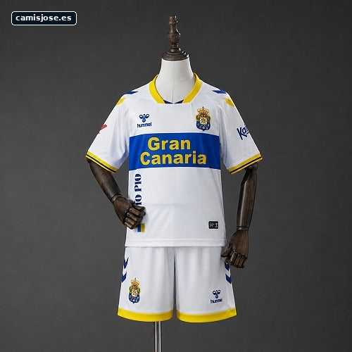 Equipación infantil UD Las Palmas 26/27 tercera talla 16-28