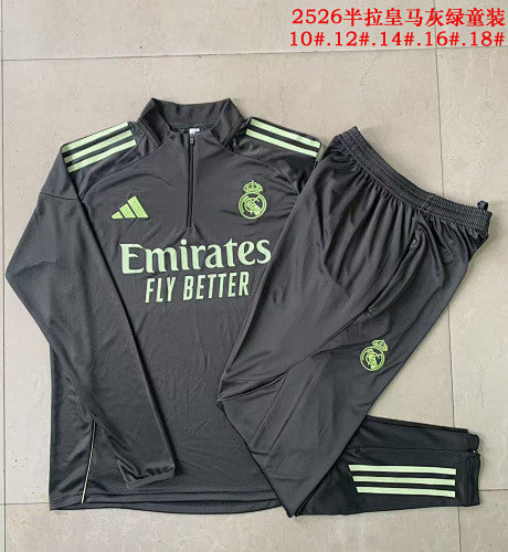 25-26 Infantil Conjunto de entrenamiento con media cremallera Real Madrid