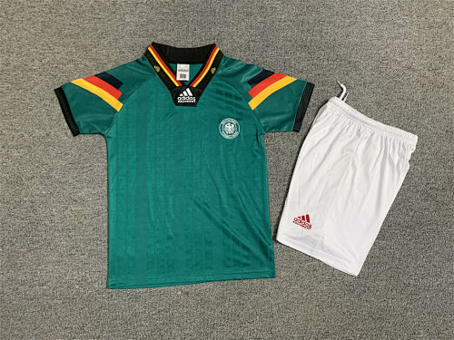 92 Retro Visitante Infantil Alemania