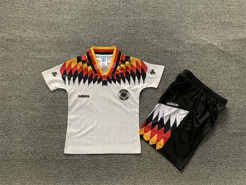 94 Retro Local Infantil Alemania