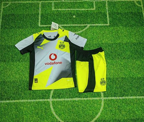 25-26 Infantil Borussia Dortmund Visitante